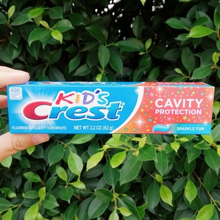 ยาสีฟัน สำหรับเด็ก Crest® Kids Cavity Protection Toothpaste, Sparkle Fun 62g ป้องกันฟันผุ Fluoride Anticavity - ADA