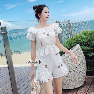 Floral embroidery hollow lace set