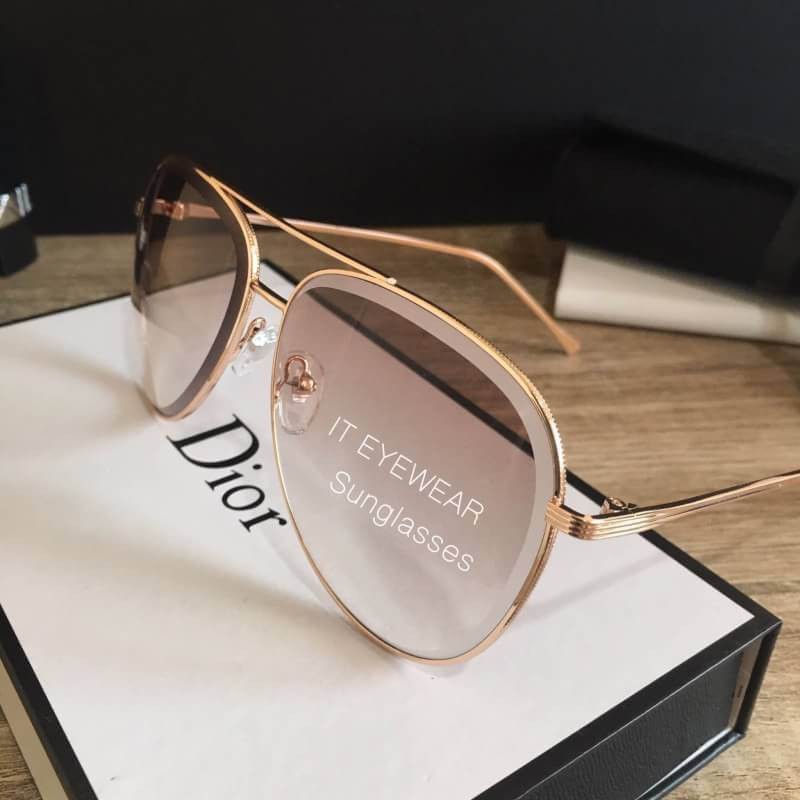 Eyewear_by.tm แว่นกันแดด ทรง Aviators  รุ่น Classic Aviators สี น้ำตาล ชมพู เทา เขียว