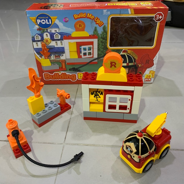 บล็อกตัวต่อ ตัวต่อ Building Blocks Robocar Poli **มือสอง**