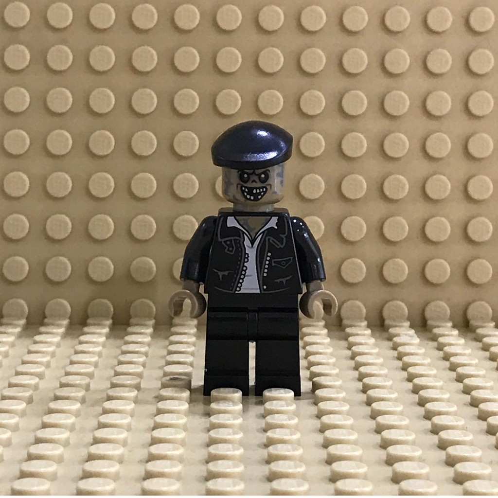 75827 LEGO Ghostbusters Split Minifigs Zombie Driver (gb009(na))