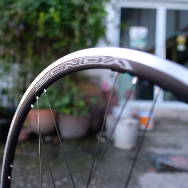 Okk.bike ล้อ​เสือหมอบ​ยี่ห้อ​campagnolo​ รุ่น zonda 17c ขอบอลูมิเนียม​