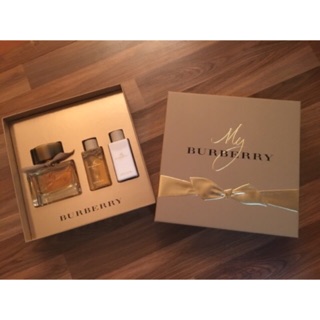 Gift Set burberry perfume