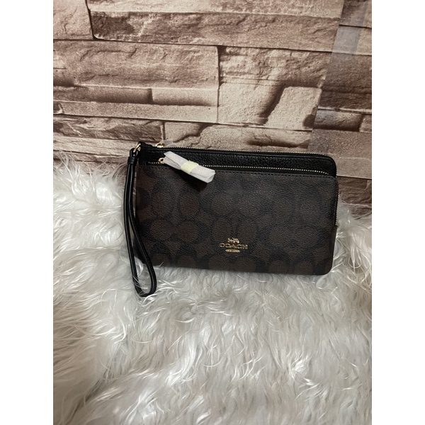 coach 2zip รุ่นใหม่สีดำลายชี