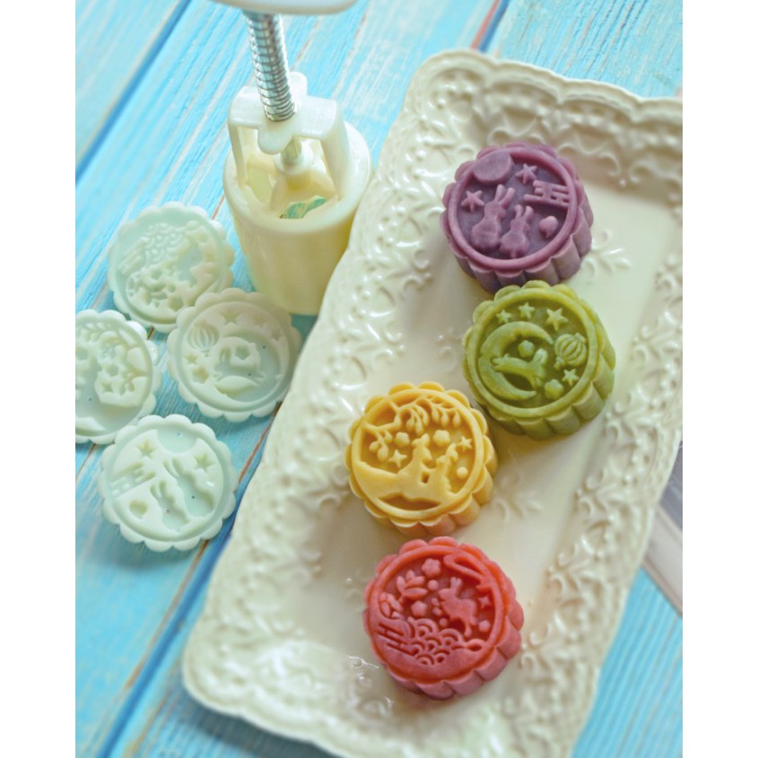 แม่พิมพ์ขนมไหว้พระจันทร์ 2020 (50gr) แม่พิมพ์กดขนมไหว้พระจันทร์ nastar (4pc) แม่พิมพ์กลม - STAR RABB