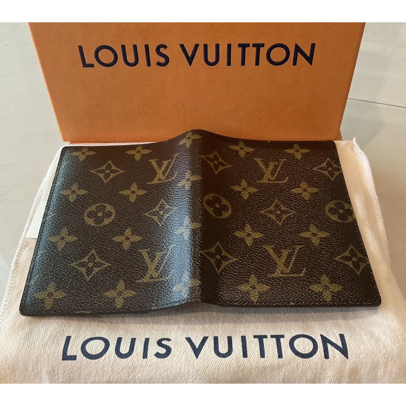LV passport cover monogram ปกใส่หนังสือเดินทางแท้ DC07 piasawat