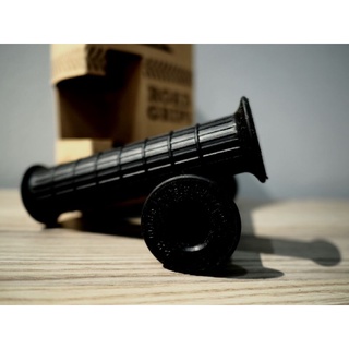 ปลอกมือ ariete รุ่น Heritage Road Grip สีดำ