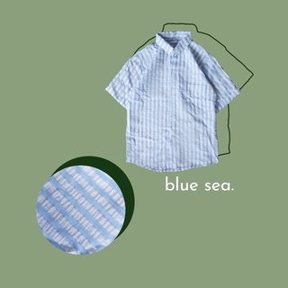 เสื้อเชิ้ตแขนสั้น สีฟ้าขาว ลายทางตรง รุ่น Blue Sea