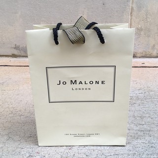 ถุงกระดาษสีครีมพร้อมริบบิ้น แบรนด์ โจมาโลน (Jo Malone) ของแท้ ไซส์เล็ก