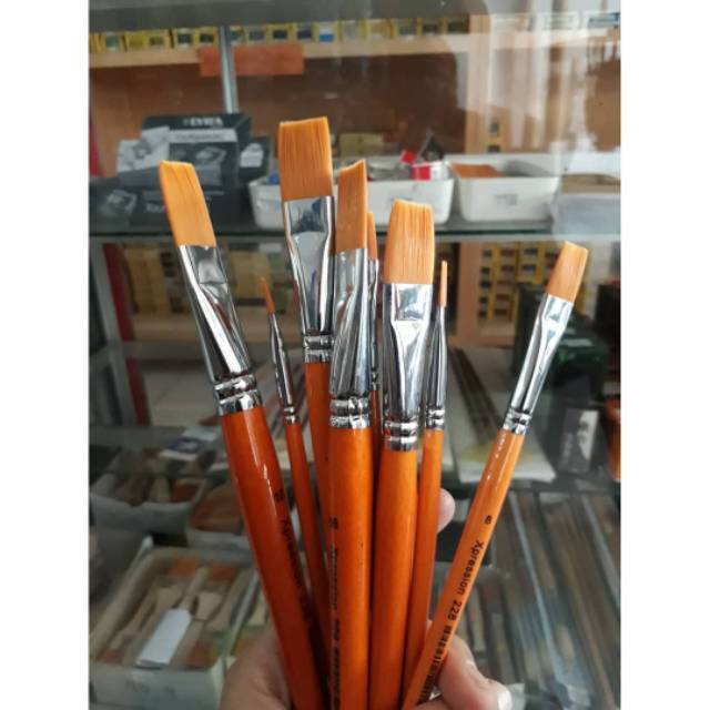 FLAT PAINTING BRUSH / XPRESSION BRUSH 228