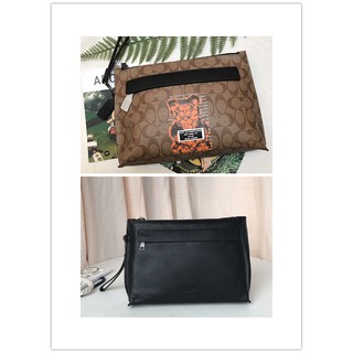 ของแท้💯% (ฟรีด่วน) COACH F28614 38588 76858 Limited Edition หมีสายรัดข้อมือคลัทช์สายรัดข้อมือกระเป๋าถือความจุขนาดใหญ่