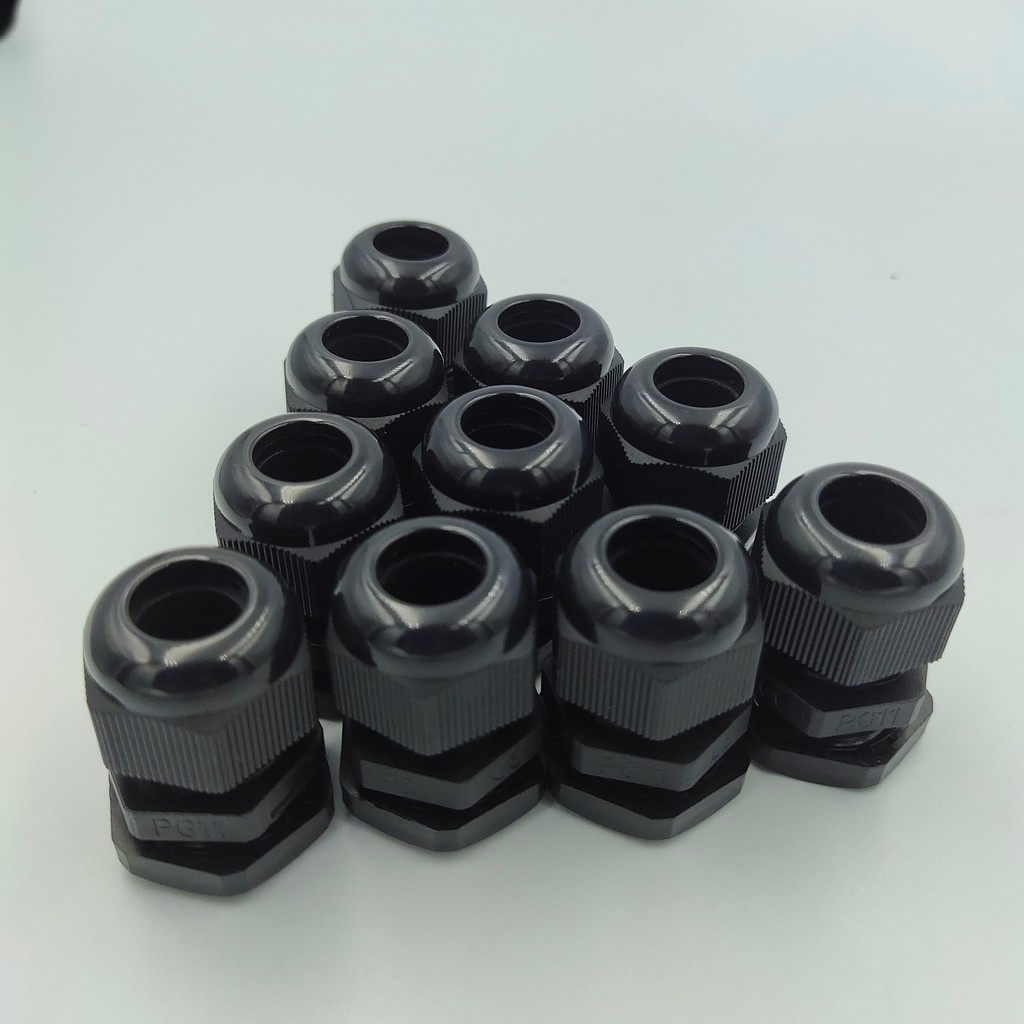 PG-11 NYLON CABLE GLAND ไนล่อน เคเบิ้ลแกลน Cable range : 5-10 IP68 ดำ/ขาว แพ็คละ 20 ชิ้น