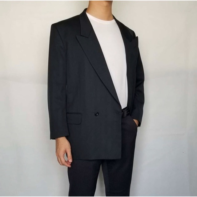 Suit สีดำผู้ชาย อก42”