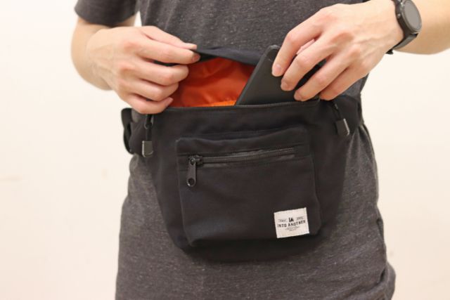 กระเป๋าคาดเอว / คาดอก IA Canvas Waist Bag