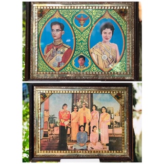 กรอบรูปไม้แป้งประดับกระจก ในหลวงรัชกาลที่ 9  สมเด็จพระราชินี และสมเด็จพระบรมโอรสาธิราช-พระบรมวงศานุวงศ์