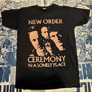 ROUNDคอลูกเรือNeckเสื้อยืดแขนสั้นลําลอง คอกลม ผ้าฝ้าย 100% พิมพ์ลาย Ceremony In A Lonely Place คุณภาพสูง สไตล์เกาหลี เรโ