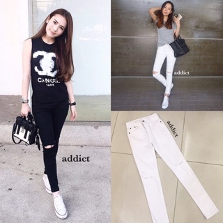 Knee cut denim skinny pants