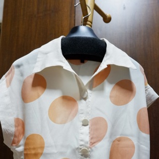 Polka dot top used like new