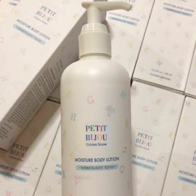 โลชั่นกลิ่นแป้งเด็ก Etude House Petit Bijou Cotton Snow Moisture Body  Lotion 300Ml | Shopee Thailand