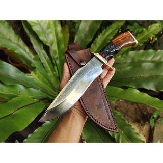 มีดโบวี่ (Bowie knife) มีดเดินป่า มีดแคมป์ มีดพก เหล็กบาร์เลื่อย ใบ 8 นิ้ว ปัดเงาครึ่งใบ ด้ามไม้พะยูงต่อเขา ซองหนังแท้