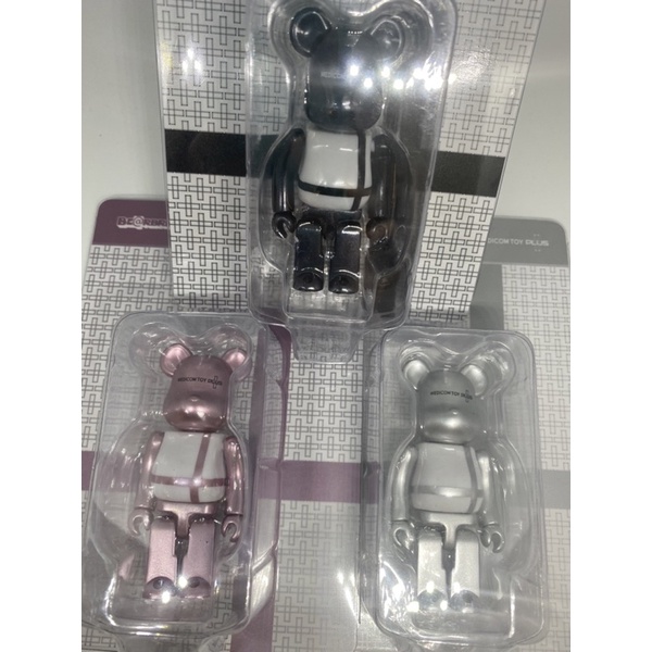 🌈พร้อมส่ง🌈 Bearbrick Medicom Toy Plus ขนาด 100% ใหม่ในแพค ของแท้ 💯 แบร์บริก be@rbrick | WB WBTOYS  W