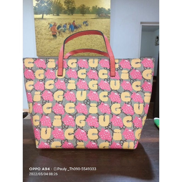 Gucci tote kids strawberry used bag like new good condition