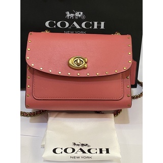 ได้coin กระเป๋าสะพายCoach วัสดุหนังแท้ ภายในเป็นชาม้วร์ หรูหรา สายโซ่ ของแท้มือสองสภาพดีคุ้มค่า 7.25นิ้ว พร้อมถุงผ้า