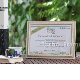 กรอบรูปสีขาวงาช้าง สำหรับภาพขนาด A4, 8x12", 8x10", B5 , A5 , 6x8" , 10x12" (DB571) พร้อมกระจกใส+ขาตั้ง+หูแขวนผนัง