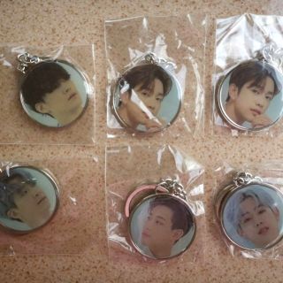 พวงกุญแจ GOT7 Keep Spinning Premium Key Ring