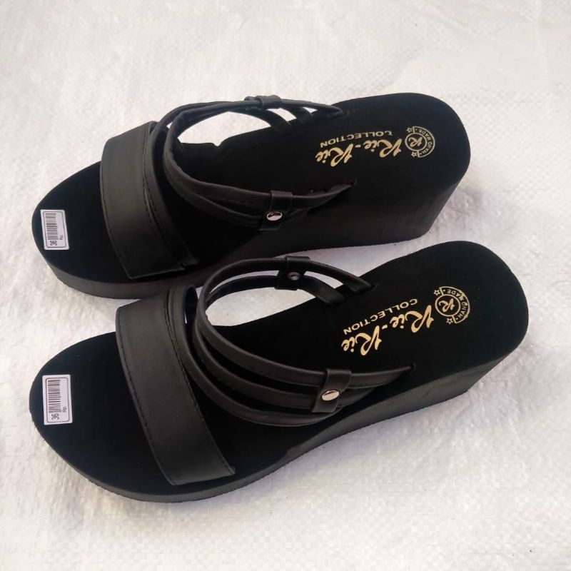 รองเท้าแตะส้นเตารีด Gladiator 7