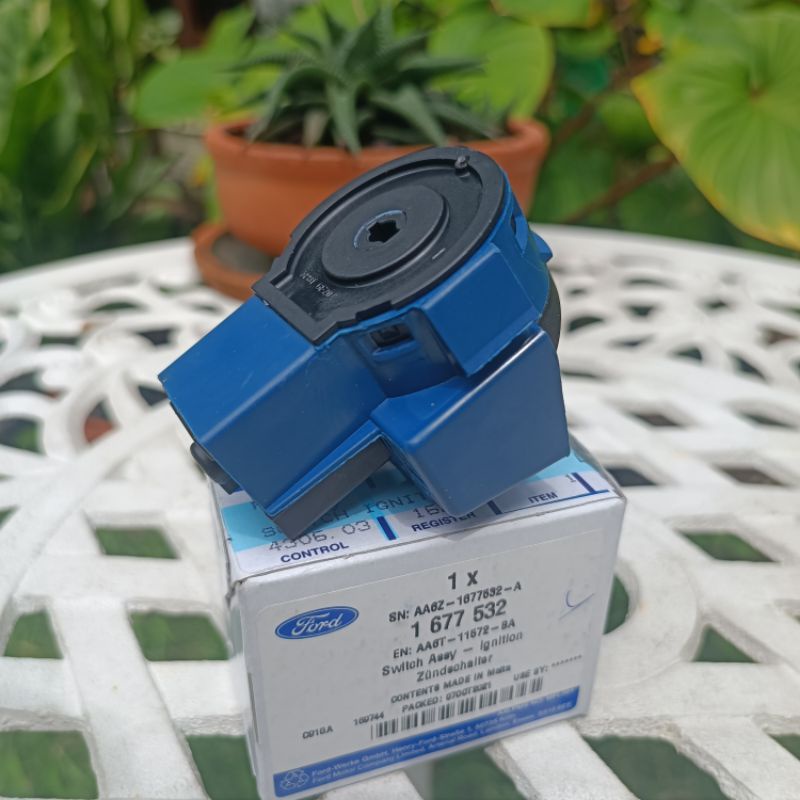 สวิตช์กุญแจ ฟอร์ดเฟียสต้าแท้ศูนย์ Switch Assy Ignition Ford Fiesta Genuine Parts
