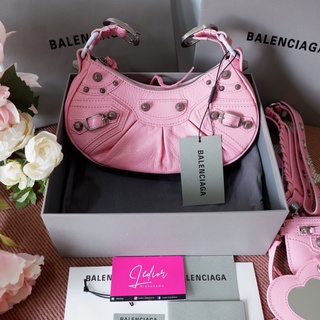 [ทักแชทก่อนสั่งซื้อ] Balenciaga  lecagole Le Cagole XS 26 cm. ถ่ายจากสินค้าจริง สอบถามสีเพิ่มเติมได้ค่ะ