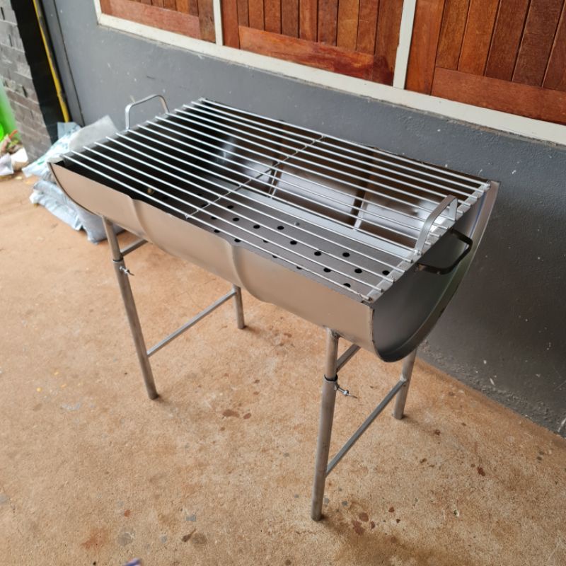 เตาขาสูง (เตาปิ้งย่างมีรองถ่าน รุ่น 100 ลิตร ) ใหญ่ สวยใหม่ พร้อมส่ง กว้าง 46 ยาว 80 สูง 80 เซนติเมตร ได้ตามรูปครบชุด - รูปที่ 2