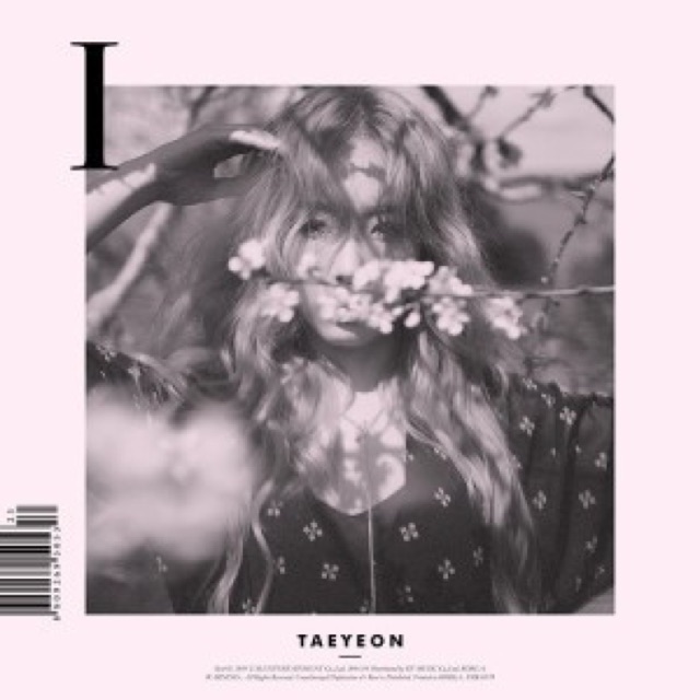 พร้อมส่ง Taeyeon- I / 1st mini album