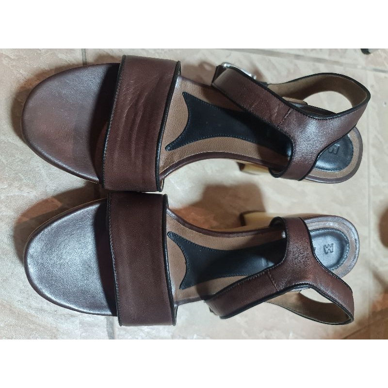 [มือสอง] รองเท้าส้นตึก ส้นหนา หนังแท้ size37 ยี่ห้อ Marni Made in Italy