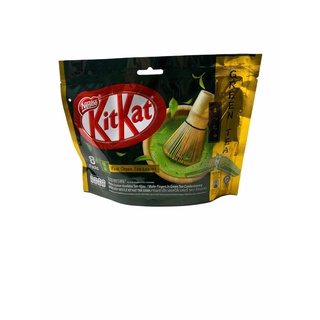 Kitkat คิทแคท ชาเขียวสอดไส้เวเฟอร์,Wefer Figers In Green Tea Confectionery 136g 1แพค/จำนวน 8 ชิ้น ราคาพิเศษ สินค้าพร้อมส่ง