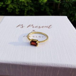 ❤️Cara​ Garnet Ring❤ แหวนโกเมนโมซัมบิกพลอยเหลี่ยม สีแดง​ สดใส​ เล่นไฟ​ แบบเล็กๆ มินิมอล ตัวเรือนเงินแท้​ 925​
