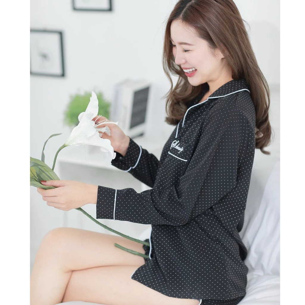 ชุดนอนผ้า Premium i Silk ชุดนอนลายจุด 6 สี ชุดนอนผู้หญิง ชุดนอนน่ารัก ชุดนอนราคาถูก ชุดนอนไม่ได้นอน thumbnail 5