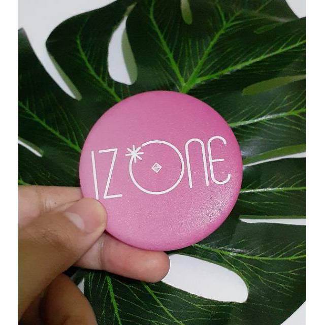 (ready) เสื้อยืดพิมพ์ลาย Kpop Iz X One Izone Yuri Minju Chaewon Eunbi สําหรับตกแต่งบ้าน