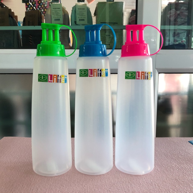 ขวดซอส ขวดบีบ 1 , 3 หัว 780 ml ปิดฝาได้ ขวดใส่นมข้น ขวดใส่น้ำหวาน ขวดใส่น้ำจิ้ม