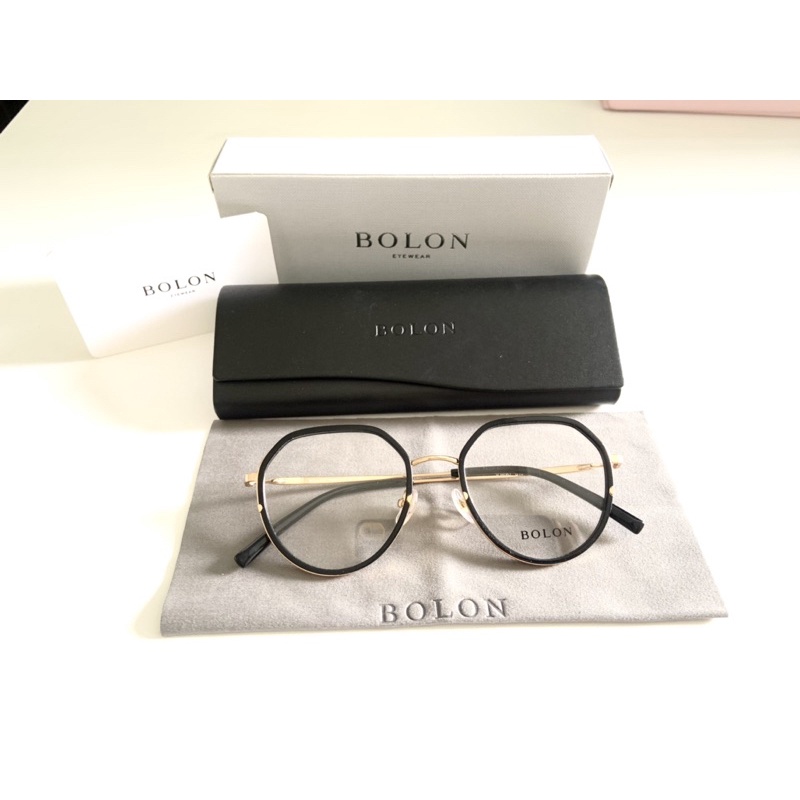 กรอบแว่นสายตา Bolon รุ่น BJ6067 ของแท้ 100% มีกล่อง พร้อมใบ certificate