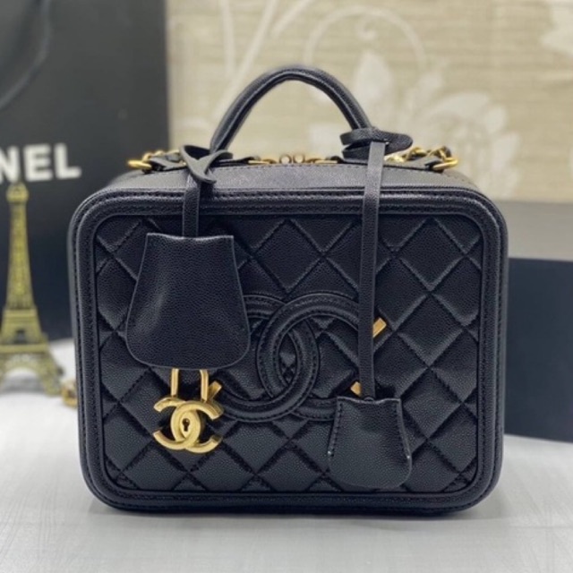 Chanel CC Filigree Vanity Case Leather Bag With Gold Hardware / Chanel box bag 21cm พร้อมส่ง ภาพถ่ายจากงานขายจริง