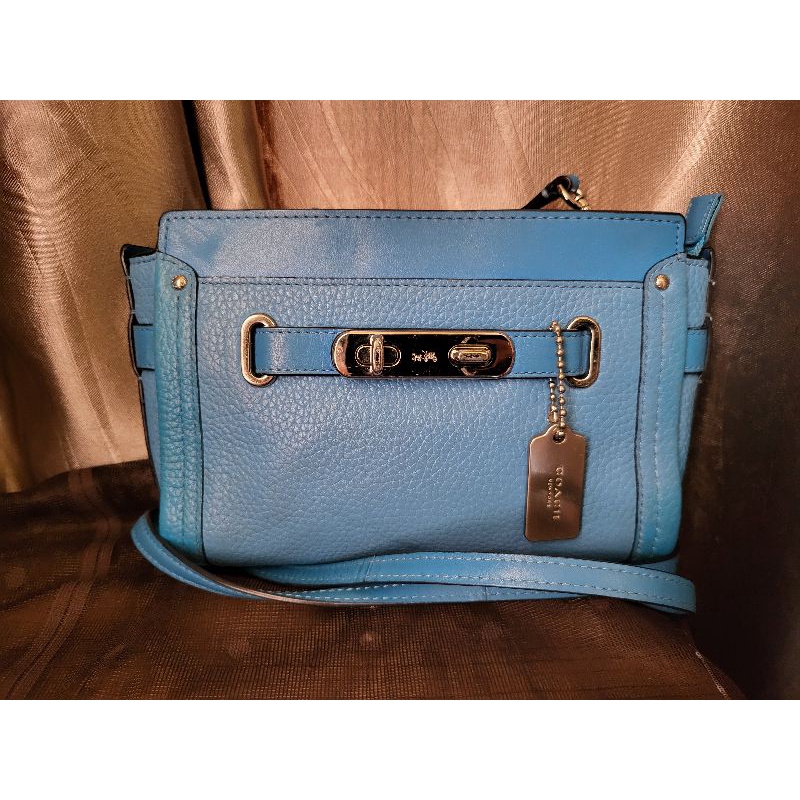 [USED]Coach Swagger Wristlet Crossbody in Pebble Leather - Azure