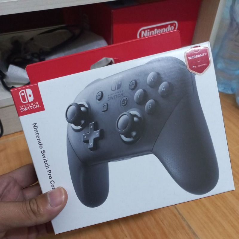 Nintendo SwichPro Controller มือสองแท้เหมือนใหม่