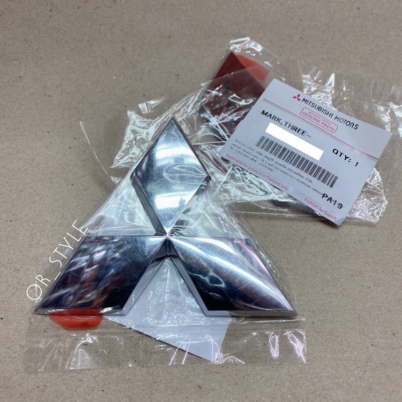 📌แท้ศูนย์ โลโก้ ฝาท้าย MIRAGE 2012-ON, ATTRAGE 2013-ON,LANCER EX, PAJERO 2015-ON ขนาด 9.7x8.5cm (AIN