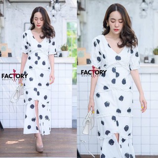 Factory Maxi Dress ผ้าสวยน่ารักมาก ๆ แต่งดีเทลเก๋ ด้านช่ายล่างผ่า ขึ้นแบบจาก Original Factory.