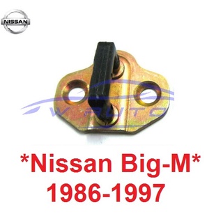 ที่รับตัวล็อค กลอนประตู NISSAN BIG-M BIG M D21 1986 - 1997 นิสสัน บิ๊กเอ็ม ดัสสัน 720 แป้นรับกลอนประตู ตัวเกี่ยว ประตู