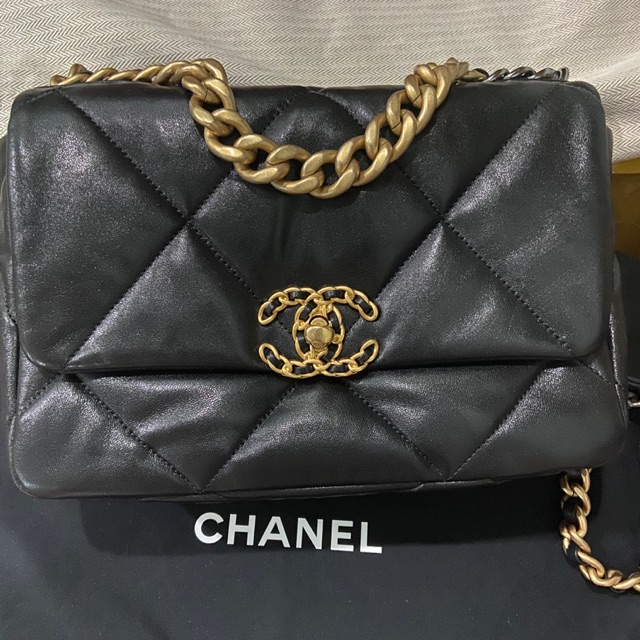 Used Chanel 19 Flap Bag Size 26 Full set ori rec (ราคารูดบัตรบางส่วน)