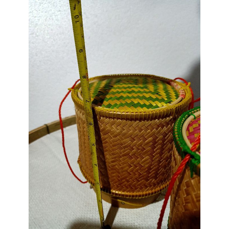 กระติบข้าวเหนียว สานอย่างดี ขนาด 6 นิ้ว กระติ๊บข้าวเหนียวอย่างหนา  คละลาย กระติ๊บข้าวเหนียว ลวดลายสวยงาม