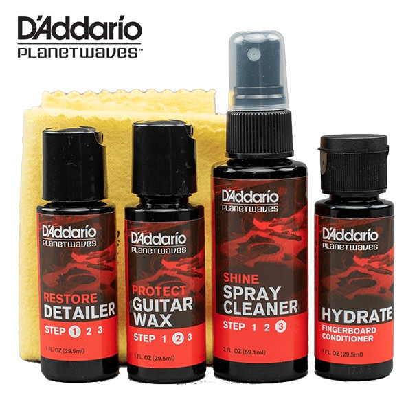 D'Addario® Instrument Care Essentials น้ำยาทำความสะอาดกีตาร์ ครบเซ็ต 4 สูตร + แถมฟรีผ้าเช็ด (PW-GCB-